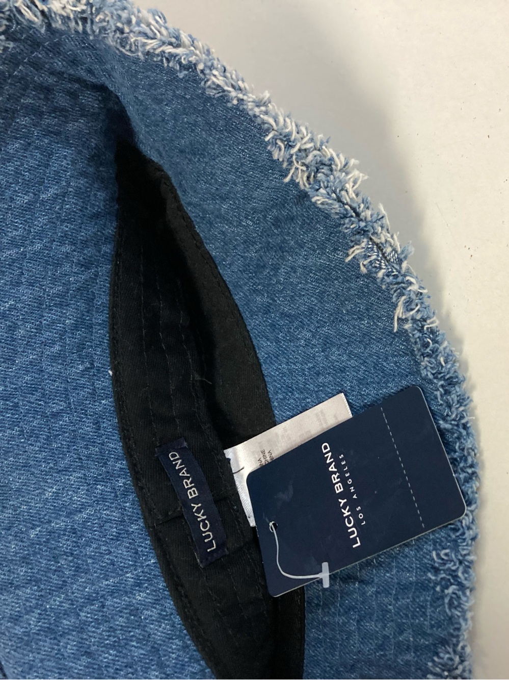 NWT Lucky Brand Denim Bucket Hat - Picture 3 of 5